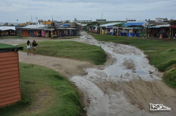 Praça central, onde para o caminhão em Cabo Polonio, no litoral do Uruguai
